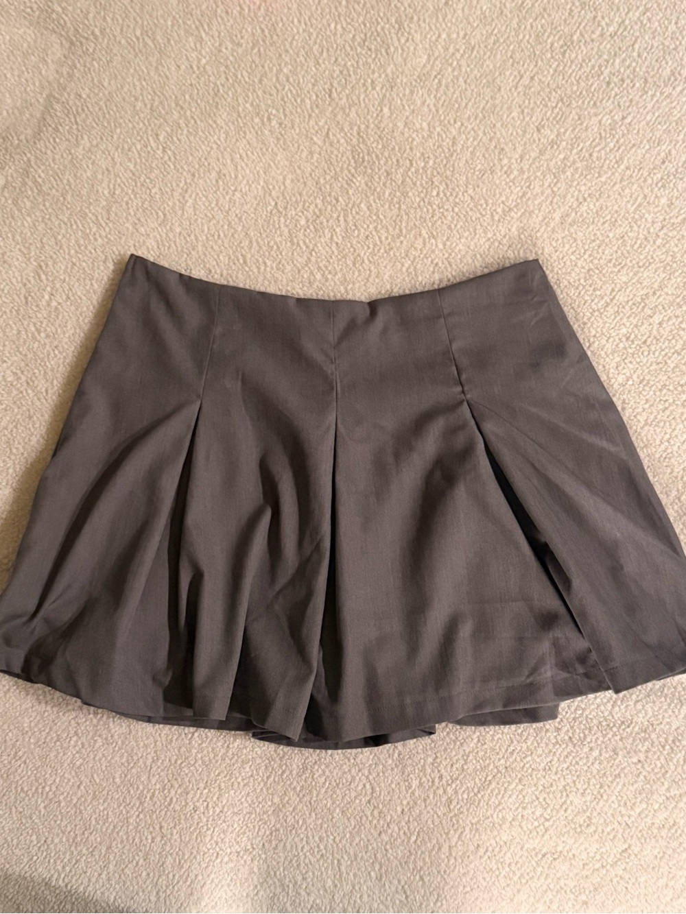 Flattering Gray Pleated Skater Skirt